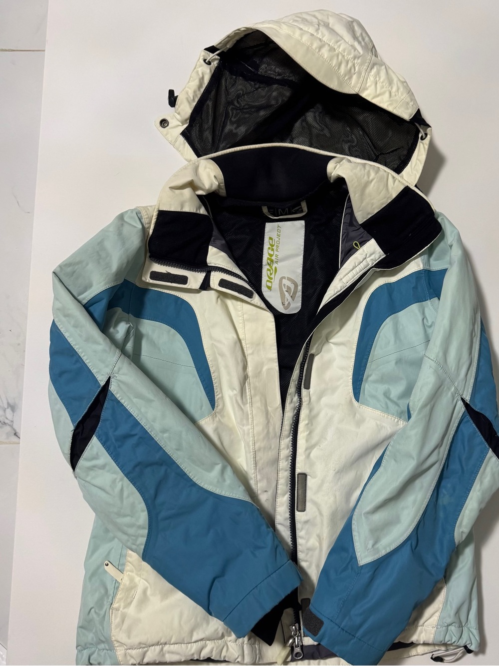 Orage Colorblock Hooded Puffer Jacket in White and Blue Tones